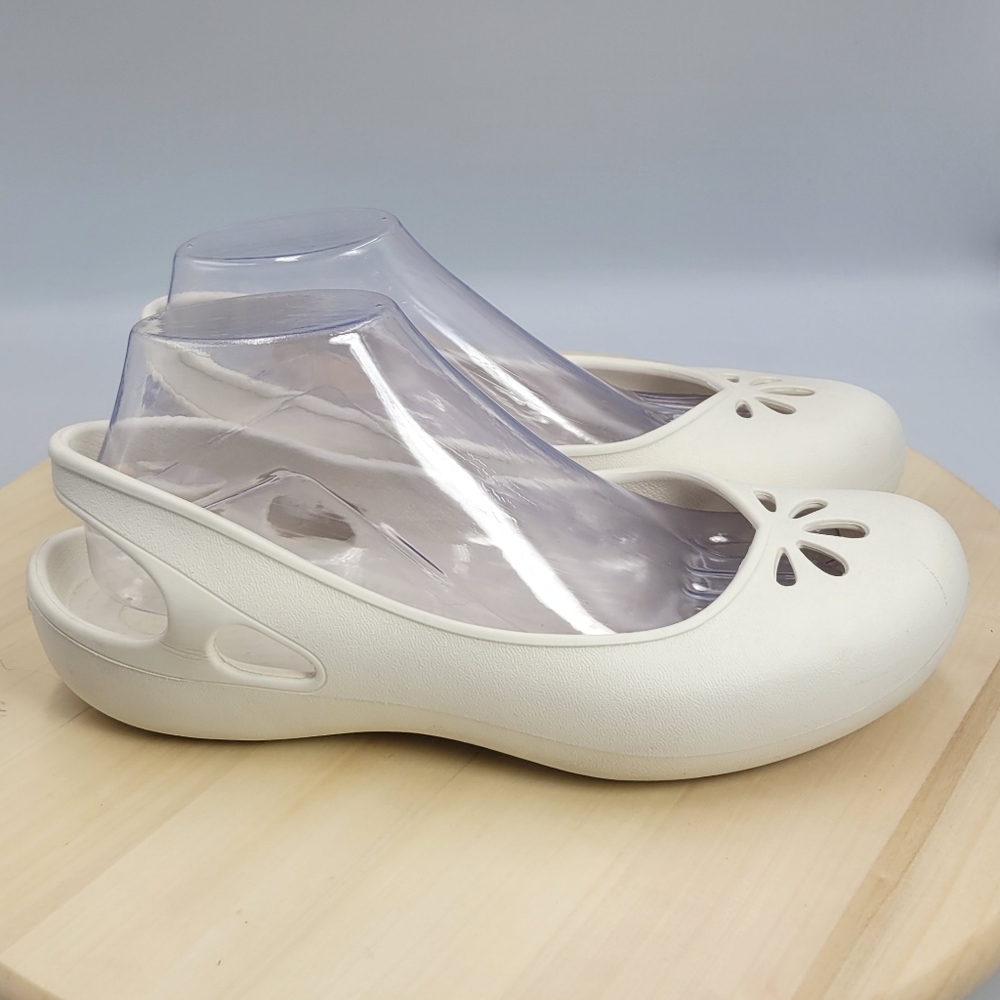 Crocs Taylor Slingback Slip On White Rubber Comfort Flat Sandals Women's…